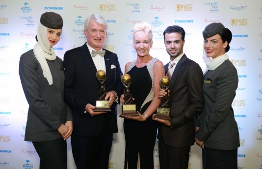 Etihad_Airways_-_World_Travel_Awards_Photo.jpg