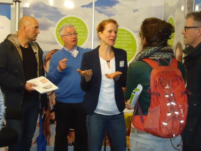 Beratung mit Begeisterung Koos ten Kate (2.v.l.) und Katrin Beersen (3.v.l.). Foto: Stadt Bad Harzburg