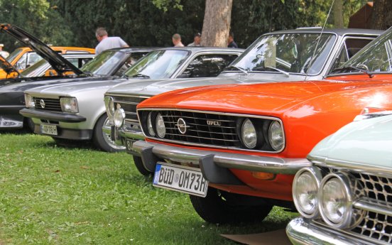 InnovationausTraditionOpelaufdemKlassikertreffenRsselsheim (2).JPG