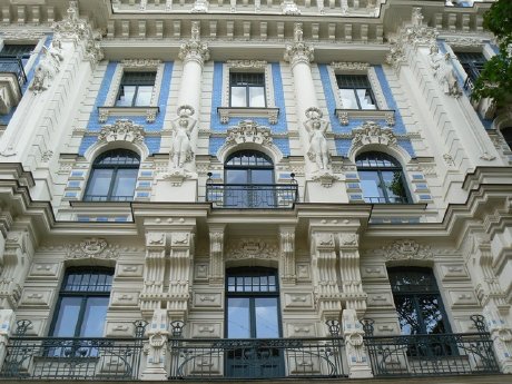 Art Nouveau in Riga_Credit GetYourGuide.jpg