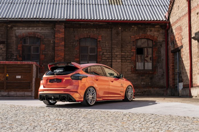 Barracuda_Dragoon_Ford_Focus_RS_04.jpg
