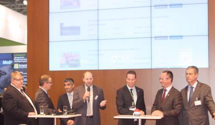 Startschuss für das neue Standortinformationssystem des Landes. v.l.n.r.: Jens Ihle, Regionalmanagement Mittelhessen GmbH, Dr. Rainer Waldschmidt, GF Hessen Trade & Invest GmbH, Ceyhan Budak, Bo Nintzel, beide GF wunschgrundstück GmbH, Wirtschaftsminister Florian Rentsch, Heiko Kasseckert (MdL), Ludger Stüve, Verbandsdirektor Regionalverband FrankfurtRheinMain