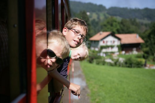 Mit der Bahn auf den Witzweg.jpg