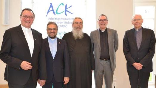 Neuer ACK-Vorstand: Martin Hein, Harald Rückert, Radu Constantin Miron, Christopher Easthill, Nikolaus Schwerdtfeger (v.l.) / © Foto: Gabriele Riffert/ACK