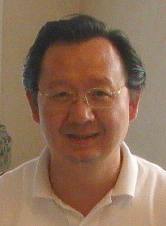 Portrait Dr. Li_Kopf.JPG