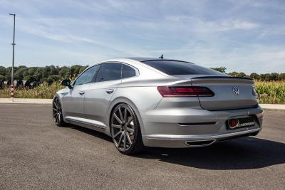 Volkswagen auf großen Fuß: Cor.Speed DeVille am Arteon