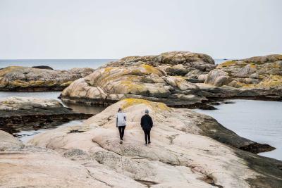 Skandinavien - Schweden- Schärengarten (Photo by Alexander Hermansen on Unsplash)