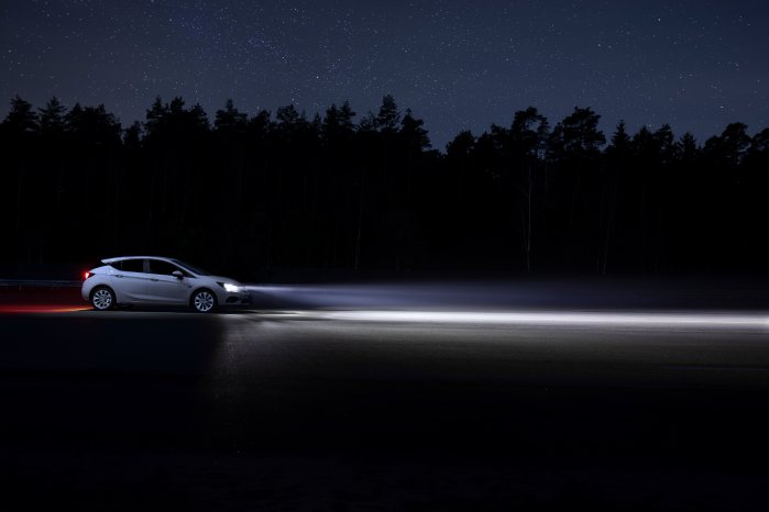 Opel-Astra-IntelliLux-Matrix-Licht-511382.jpg