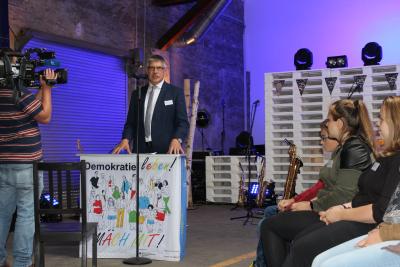 Landrat Manfred Görig bei der Begrüßung / Foto: Sabine Galle-Schäfer/Vogelsbergkreis