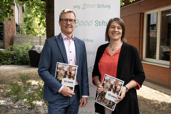 25_Jahre_wbg2000Stiftung_Frau_Ries_Herr_Schekira02.jpg