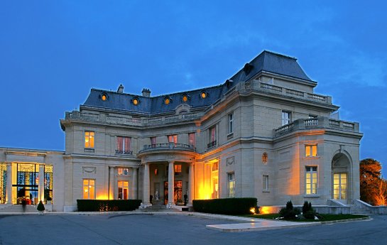 Schloss_Paris_credit_Tiara_Chateau_Mont_Royal_Chantilly_1,5MB.jpg