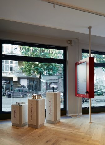 Viebrockhaus_Flagship Store Berlin_1287.jpg