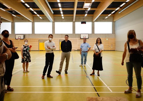 210618_TagderArchitektur_Pressetermin_Dreifeld-Sporthalle_Bannewitz_2020_IPROconsult_Foto_.jpeg