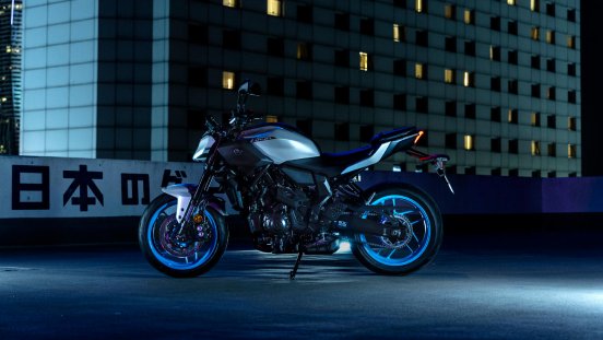 2025-Yamaha-MT07AS-EU-Ice_Storm-Static-006-03.jpg