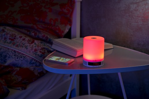 NX-9140_9_Lunartec_3in1-Bluetooth-Lautsprecher_Lichtwecker_und_Nachttischleuchte.jpg