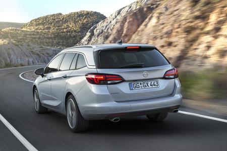 Neuer Opel Astra Bestellstart Fur Sports Tourer Und Biturbo Diesel Opel Automobile Gmbh Pressemitteilung Lifepr