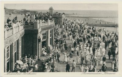 Reges Treiben auf der unteren Promenade (Quelle: Heimatverein Borkum)