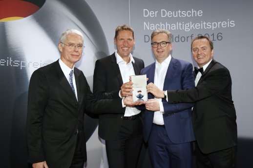 1 Preisverleihung Deutscher Nachhaltigkeitspreis 2016.JPG