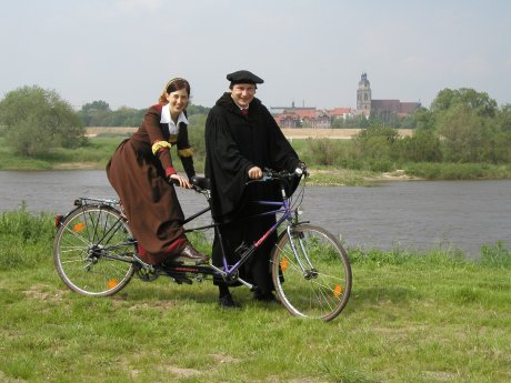 Bild Luther auf Fahrrad.jpg