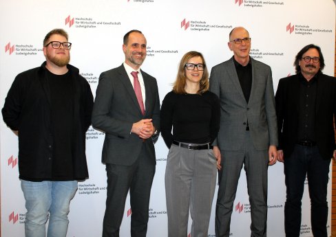 260203_SozArb_dual_Gruppenbild_ohne Praxispartner.JPG