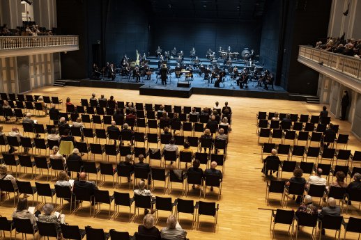 Sinfoniekonzert des Staatstheaters Kassel.jpg
