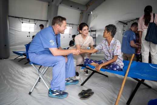 9707_Myanmar_Surgery_2_.jpg