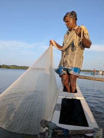 16_Batticaloa_unterwegs mit traditionellen Fischern_PXL_20250624_120217484.MP.jpg