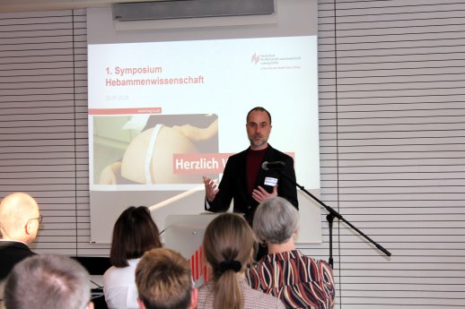 Minister Hoch_kl.JPG