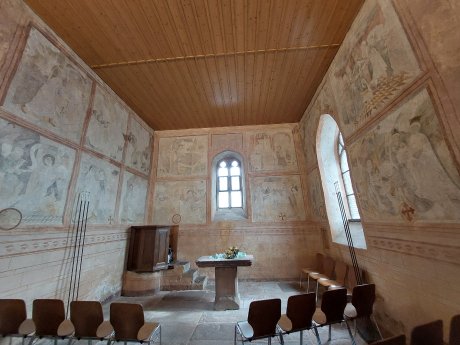Innenraum Kapelle 3_tri.jpg
