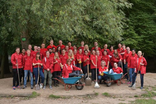 Das „Wir für Bremen“-Team der Sparkasse beim Aktionstag41 Auszubildende und Mitarbeitende 1.JPG