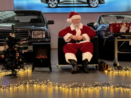 88450-01-toyota-collection-ausblick-opening-dezember-2024-weihnachtliches-jahresfinale-quel.jpg