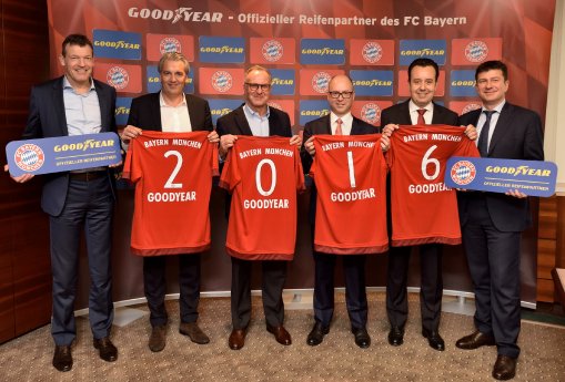 Goodyear_FCBayernMünchen_group.jpg