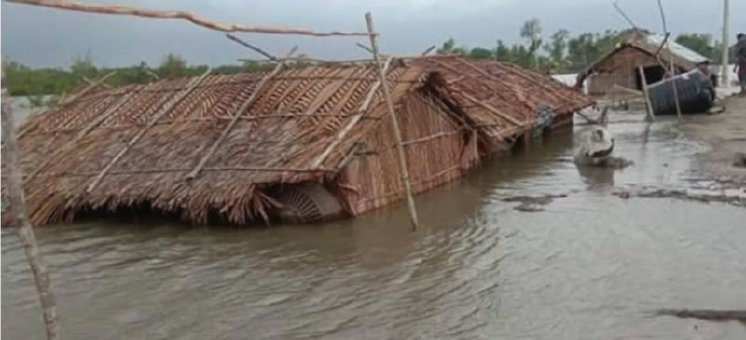 Zyklon-„Amphan“-hinterlässt-Spur-der-Verwüstung-am-Golf-von-Bengalen.jpg