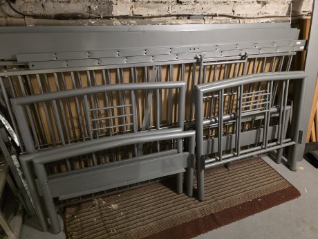 Schrott schafft Platz – NRW-Schrott.de bringt kostenlosen Metallankauf, Fahrzeugentsorgung und S.jpg