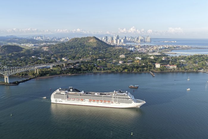 5. MSC Poesia - Panama Canal Crossing.jpg