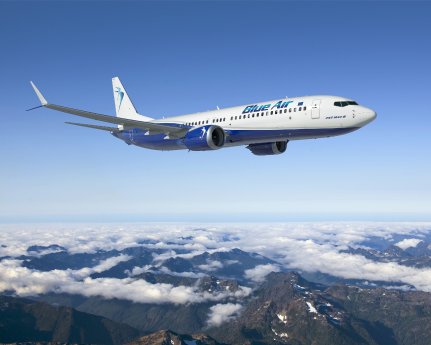 BlueAir_737MAX8.jpg