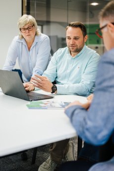 01_Next Generation_Übergabe_Dennis Schäuble_©HWK KN_Torben Nuding.jpg