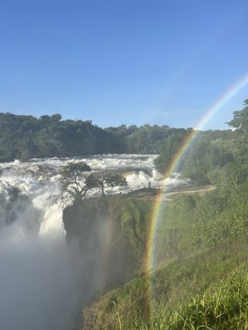 Top of the Falls (c) Claire Zaiser, Karawane.jpeg