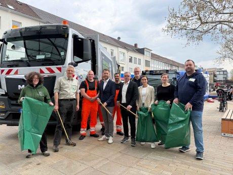 20260418 Gruppenfoto bei der Abschlussveranstaltung der Stadtputzwoche © WMG Wolfsburg.jpg