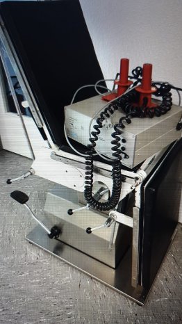 Mobile Schrotthandel aus Recklinghausen entrümpeln auch jegliche Räume.jpg