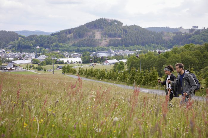 Sauerland_Stern_Q3A2909.jpg
