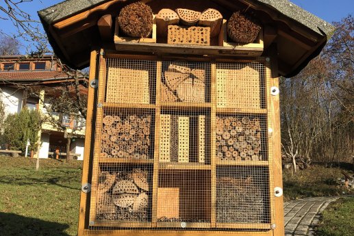 Insektenhotel.jpg