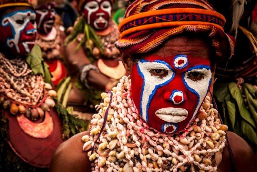 papua-new-guinea_mt-hagen_tribal-women.jpg