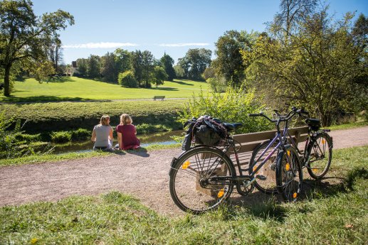 Schlosspark Tiefurt, Radfahrer, Foto Thomas Müller, weimar GmbH.jpg