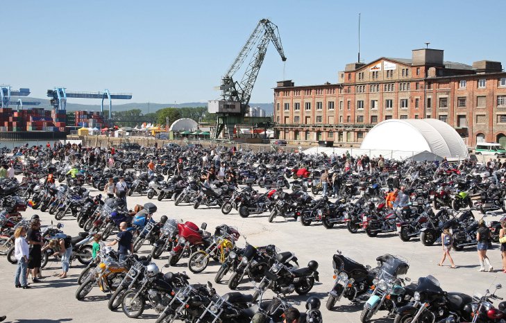 Bild zu 15HD08 Harley Festival Mainz 2008_web.jpg