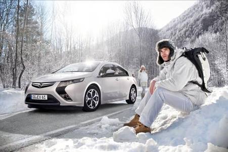 Der Opel Ampera, das erste Elektrofahrzeug, das keine Umstellung der Lebensgewohnheiten erfordert