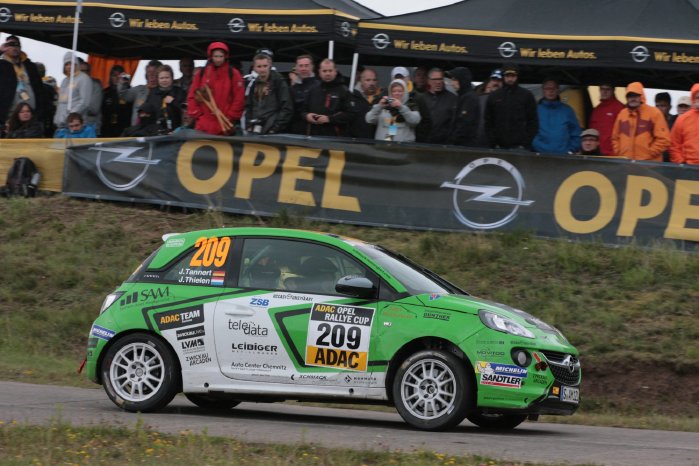 Opel-ADAM-Rallye-291700.jpg
