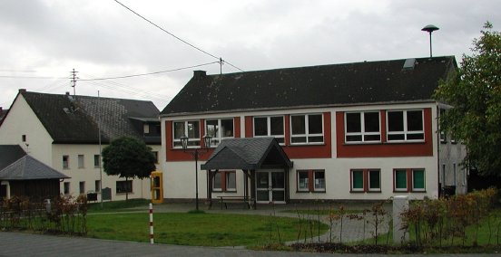 Gemeindehaus.jpg