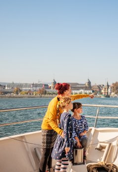 Konstanz_Schifffahrt_Familie_Copyright_MTK-Dagmar-Schwelle.jpg