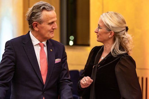 Höhenrausch&Lampenfieber_Dr. Nopper_Meike Poweleit.jpg